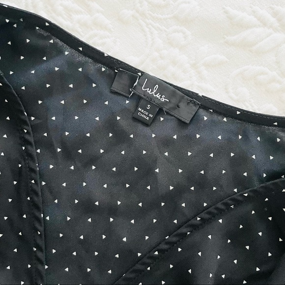 NWOT Lulu’s Farah Black Print Midi Wrap Dress Small - Picture 3 of 8